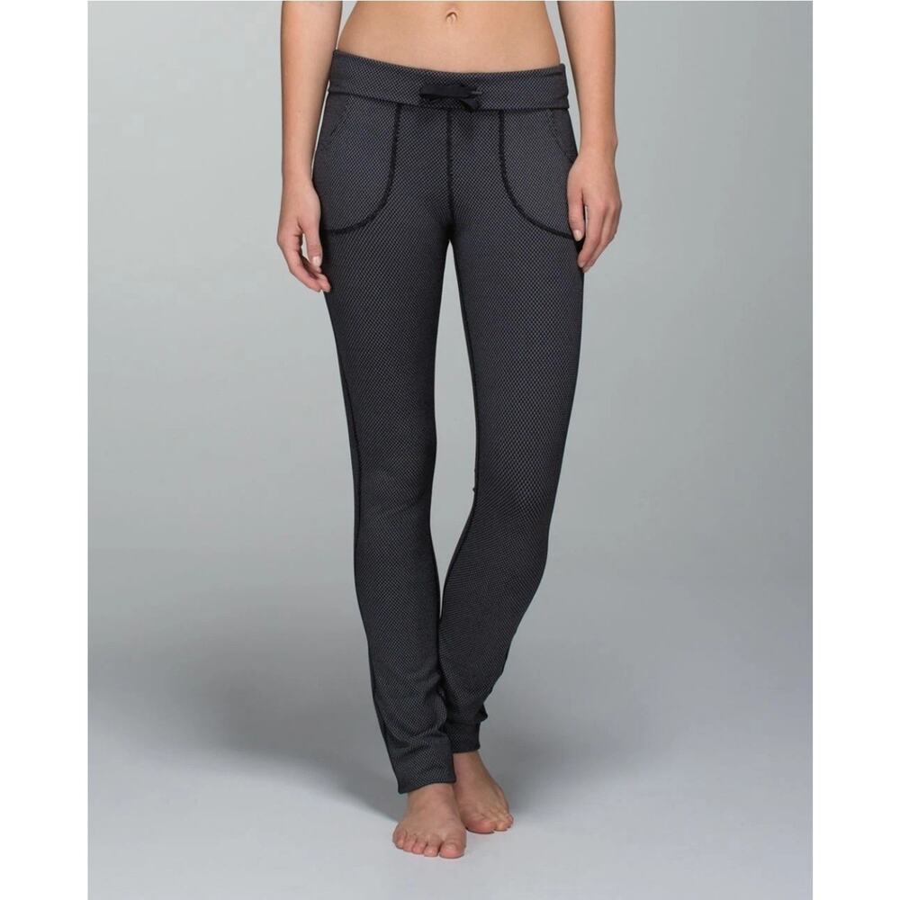 Lululemon‎ Skinny Will Pant Diamond Dot Black White Roll Down Waist Sz 4